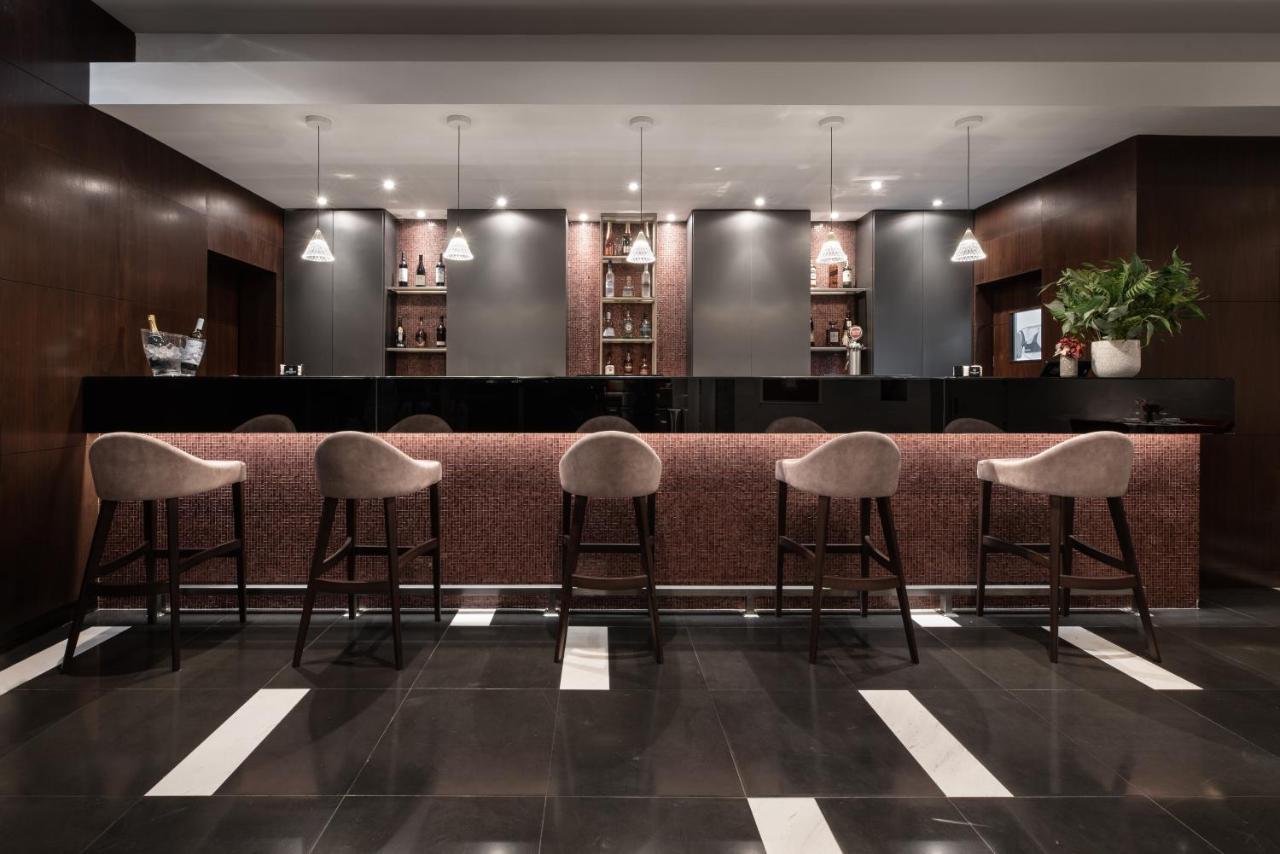 فندق يوروستارس داس ليتراس Lisboa المظهر الخارجي الصورة The bar at the hotel