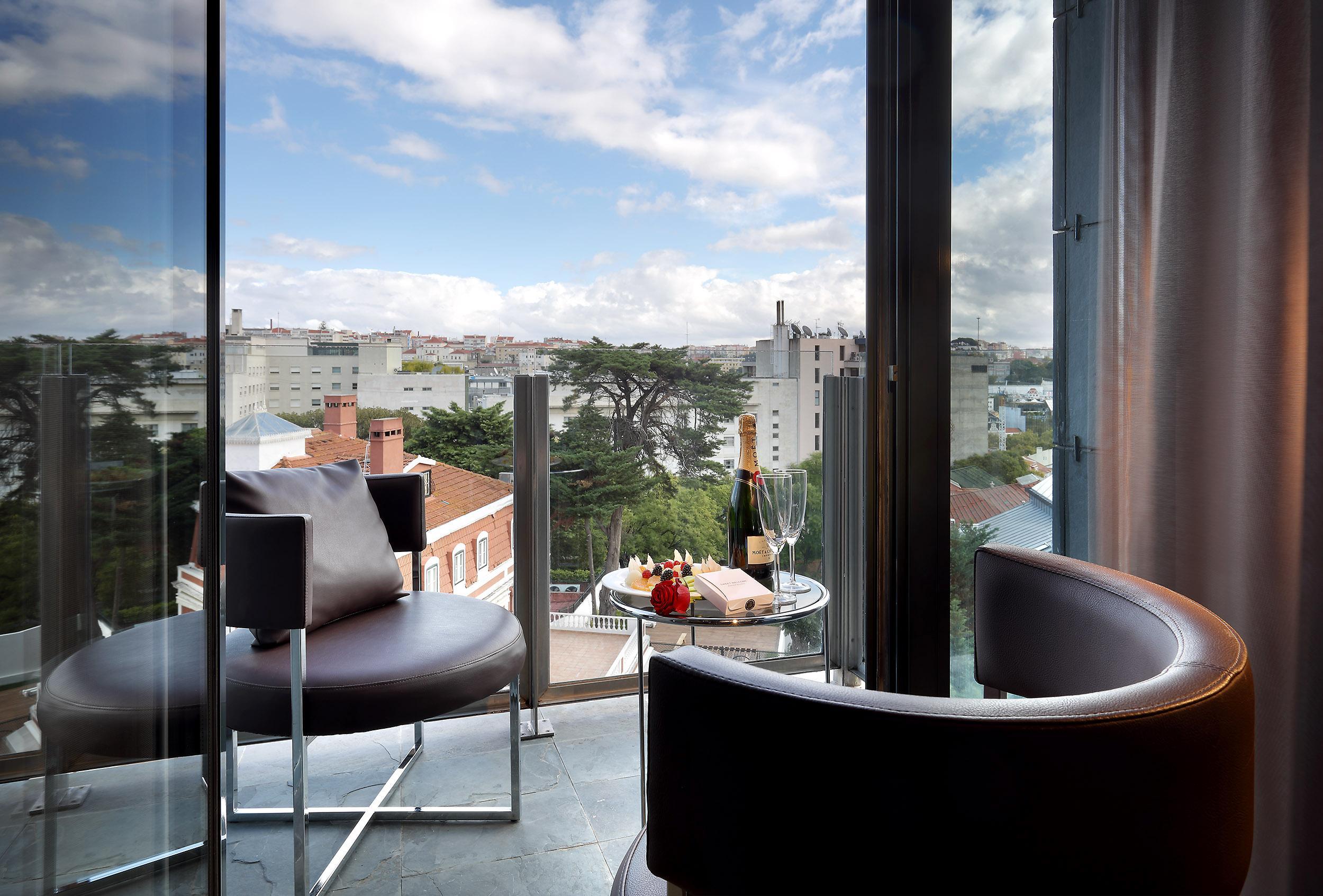 فندق يوروستارس داس ليتراس Lisboa المظهر الخارجي الصورة A view from a room at the hotel