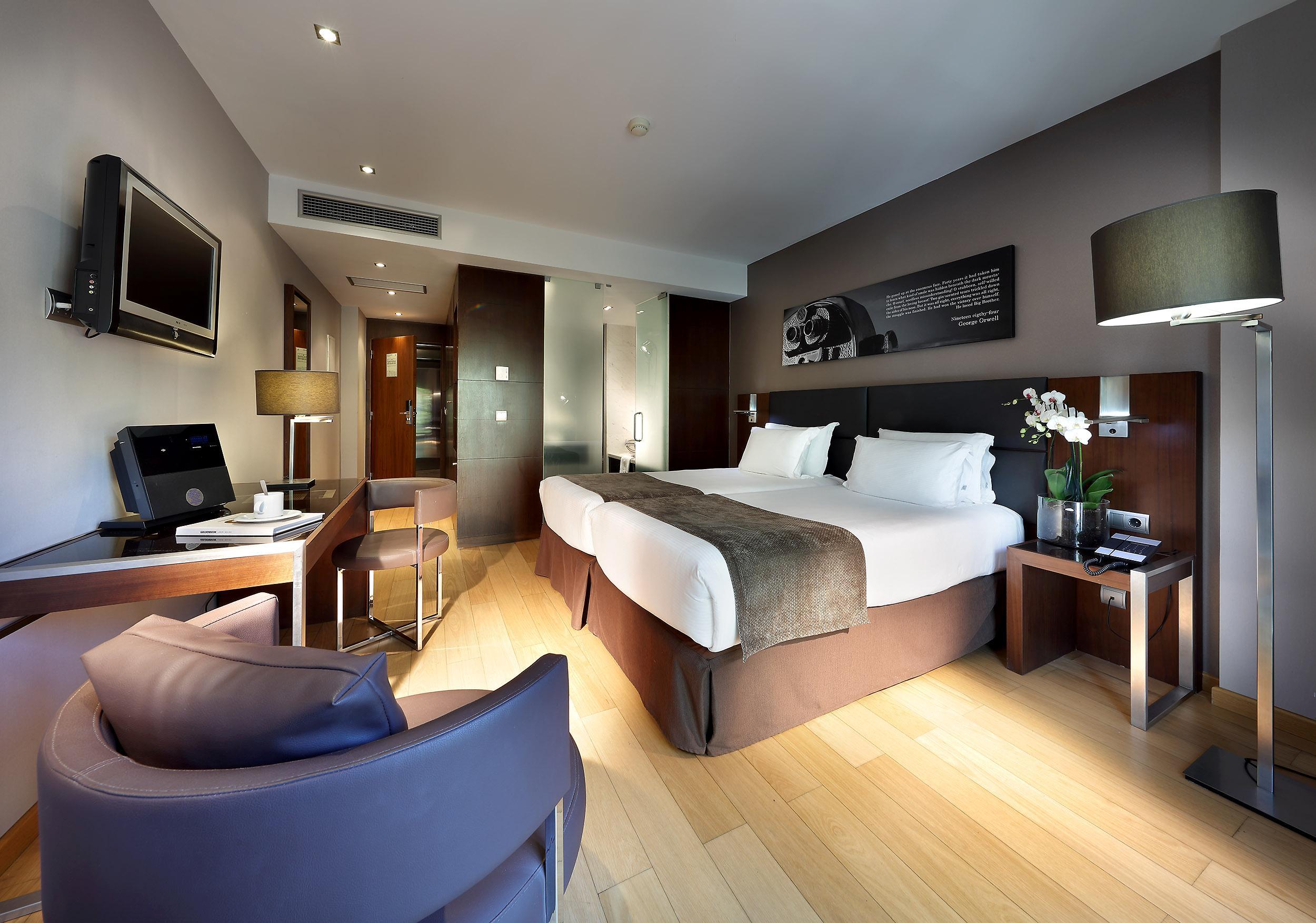 فندق يوروستارس داس ليتراس Lisboa المظهر الخارجي الصورة A room at the hotel