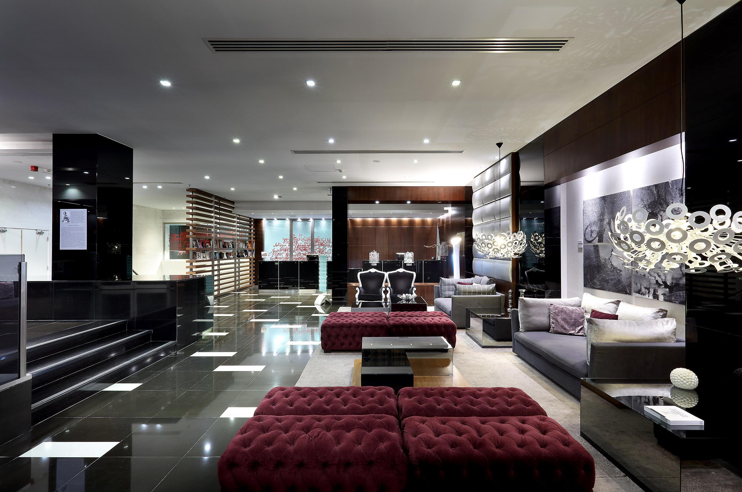 فندق يوروستارس داس ليتراس Lisboa المظهر الخارجي الصورة The interior of the showroom